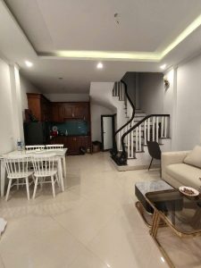 Bán Nhà Việt Hưng – 5 Tầng – 31,2m² Giá Chỉ 6,4 Tỷ